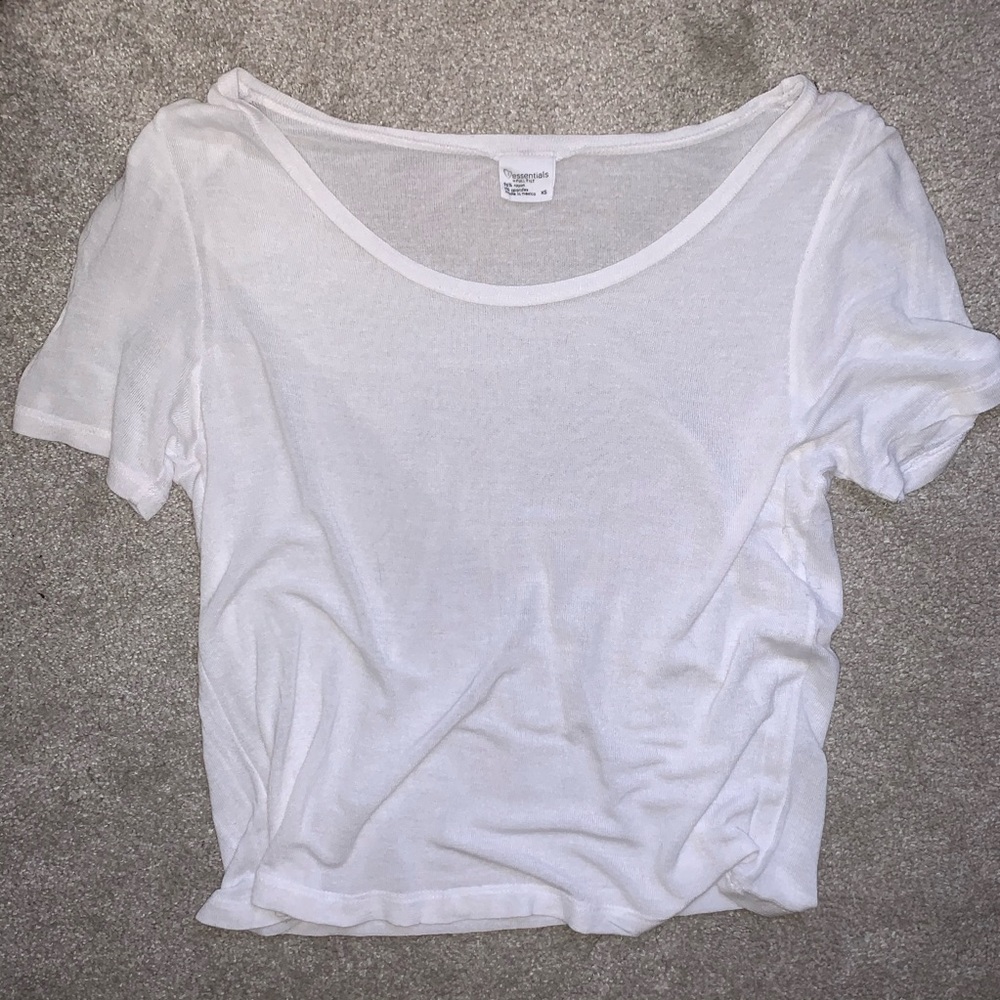 White basic t-shirt